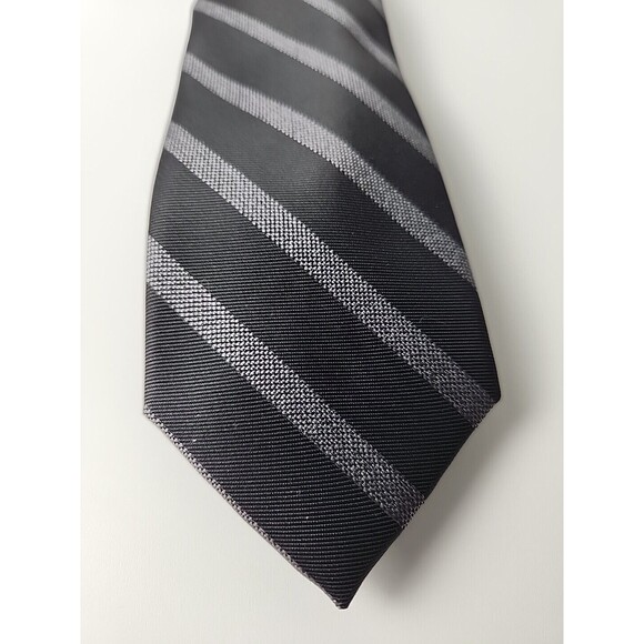 Michael Strahan Collection Men's Neck Tie Black Stripe - NEW MSRP $34 - Picture 3 of 6